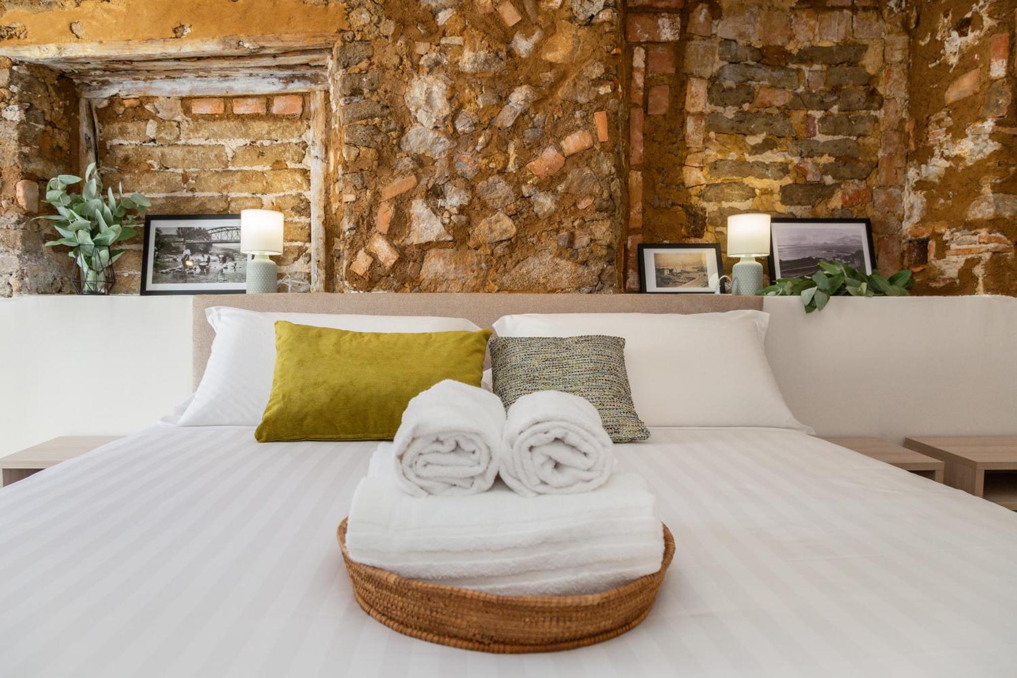Ausentu Guest House Tortolì Dış mekan fotoğraf