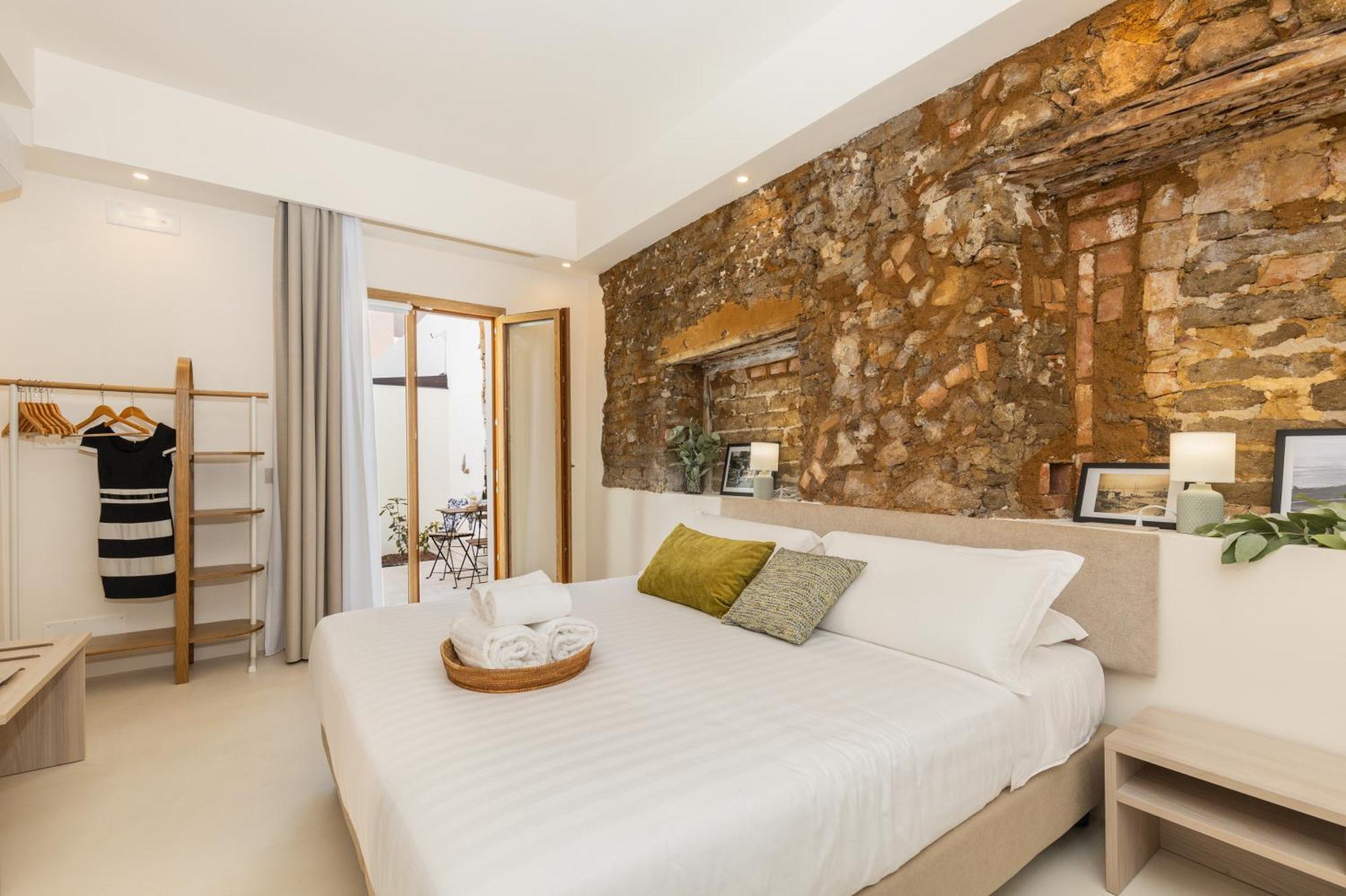 Ausentu Guest House Tortolì Dış mekan fotoğraf