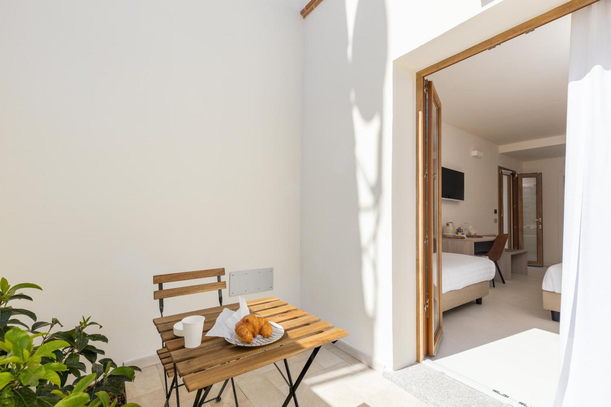 Ausentu Guest House Tortolì Dış mekan fotoğraf