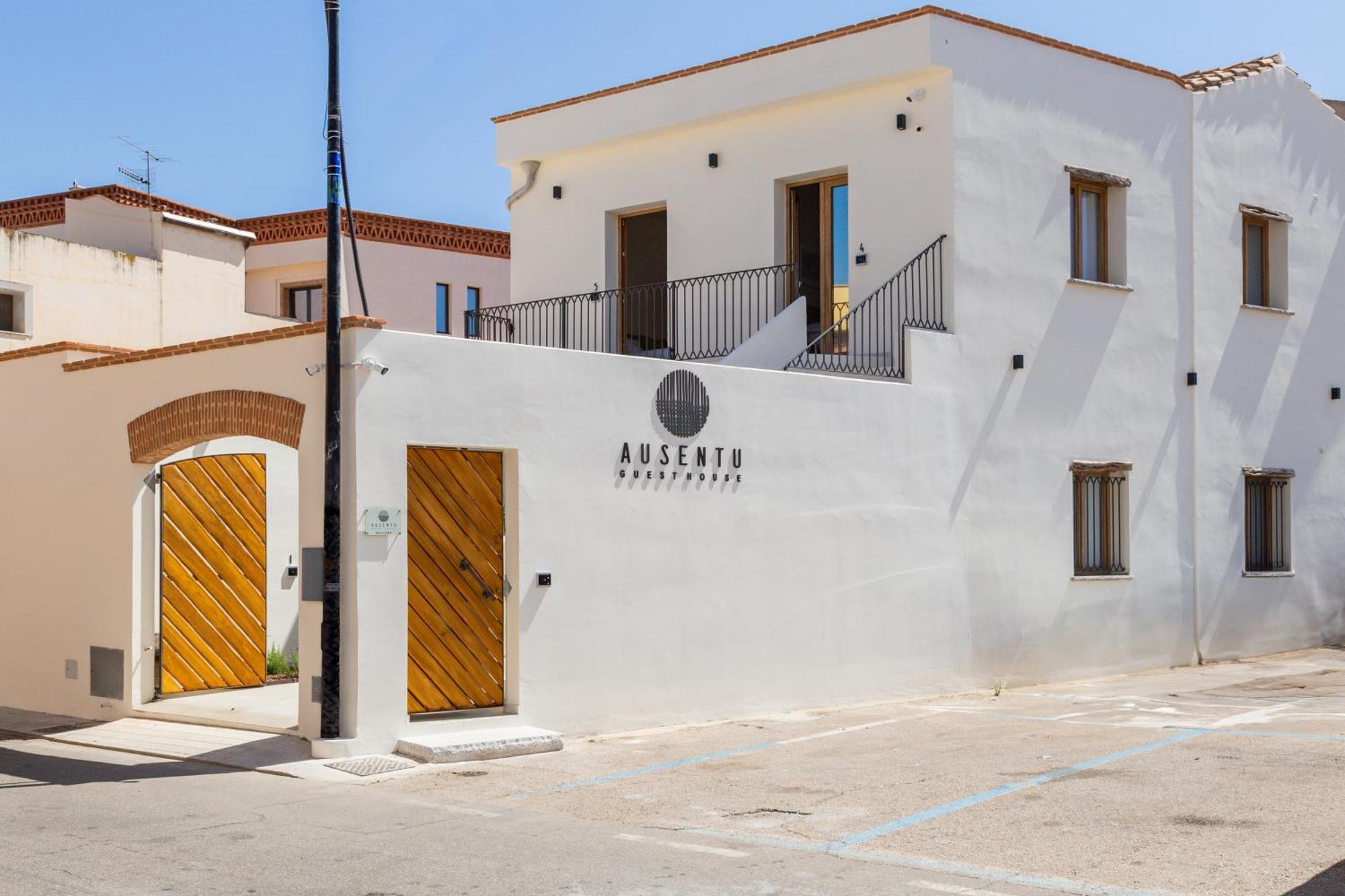 Ausentu Guest House Tortolì Dış mekan fotoğraf
